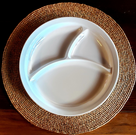 JOSPHLIES Melamine Divided Dinner Plates -Set of 4 White - Picture 2 of 10